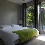 Les De Do Bed & Breakfast 3*