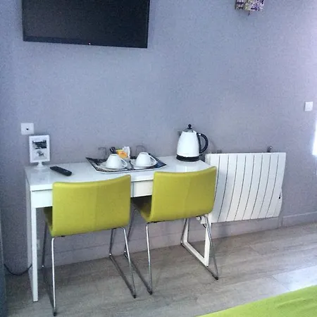 Les De Do Bed & Breakfast Le Mans