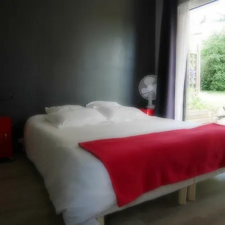 Les De Do 3* Λε Μανς