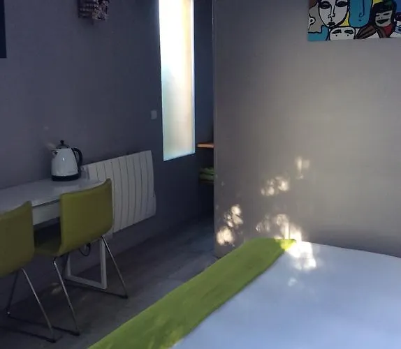 Les De Do 3* Le Mans