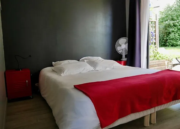 Les De Do לינה וארוחת בוקר 3*