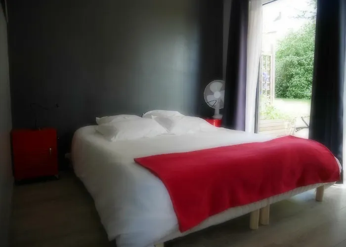 Les De Do 3* Le Mans